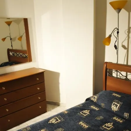 Asterias Apartahotel